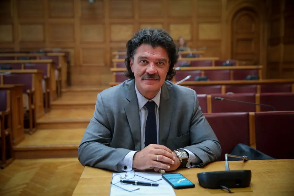 Αποκάλυψη DEBATER για το Qatar Gate – Υπήρχε στη Βουλή Επιτροπή Φιλίας με το Κατάρ και με πρόεδρο… τον Ανδρέα Πάτση
