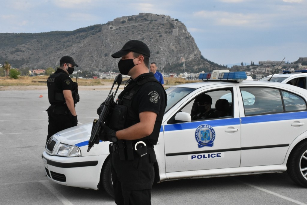 Τέσσερις οι δράστες της κινηματογραφικής απόπειρας ληστείας στη Θεσσαλονίκη – Μπούκαρε με αεροβόλο ο ένας από τους κακοποιούς