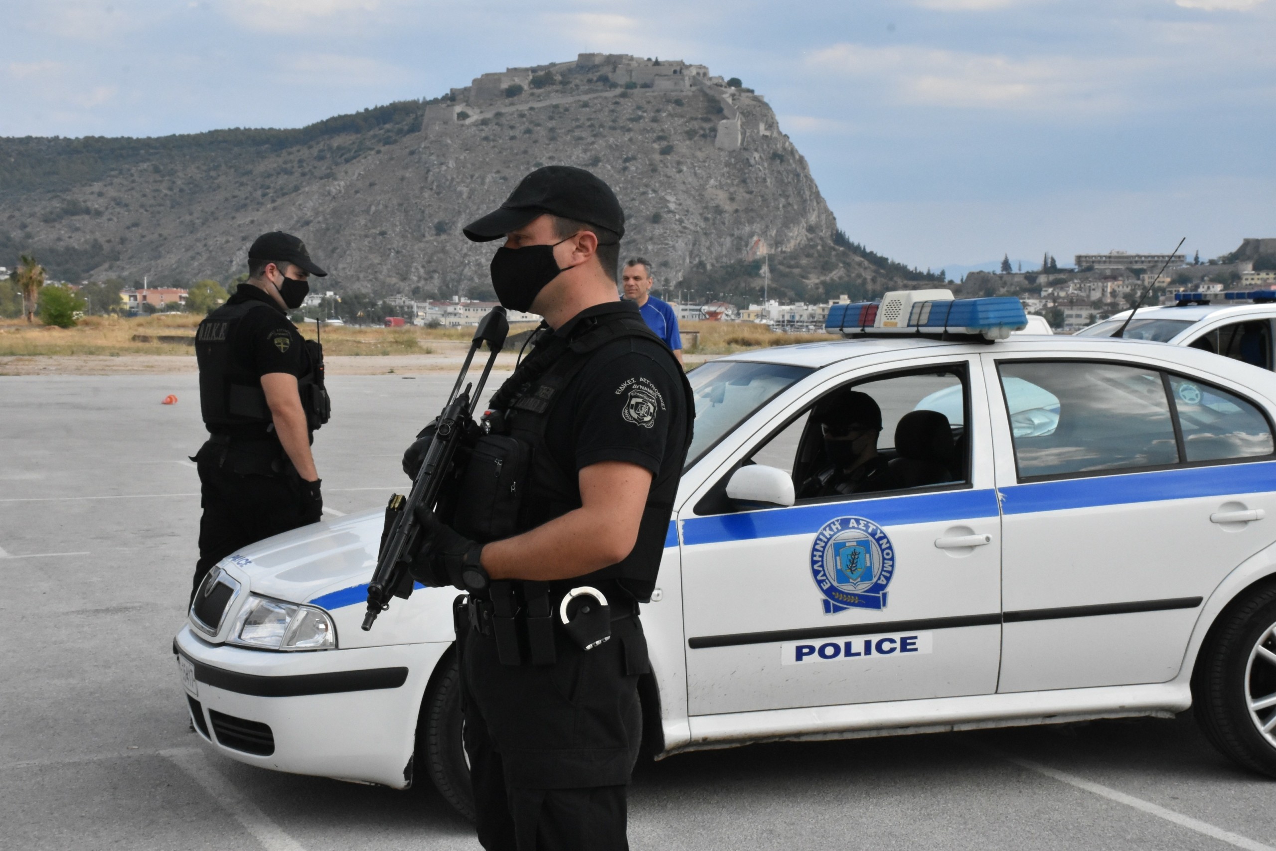 Τέσσερις οι δράστες της κινηματογραφικής απόπειρας ληστείας στη Θεσσαλονίκη – Μπούκαρε με αεροβόλο ο ένας από τους κακοποιούς