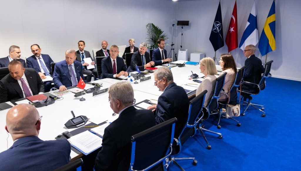 Φινλανδία – Σουηδία αποφασισμένες μα ενταχθούν μαζί στο ΝΑΤΟ – Απροσπέλαστο ακόμα το εμπόδιο της Τουρκίας