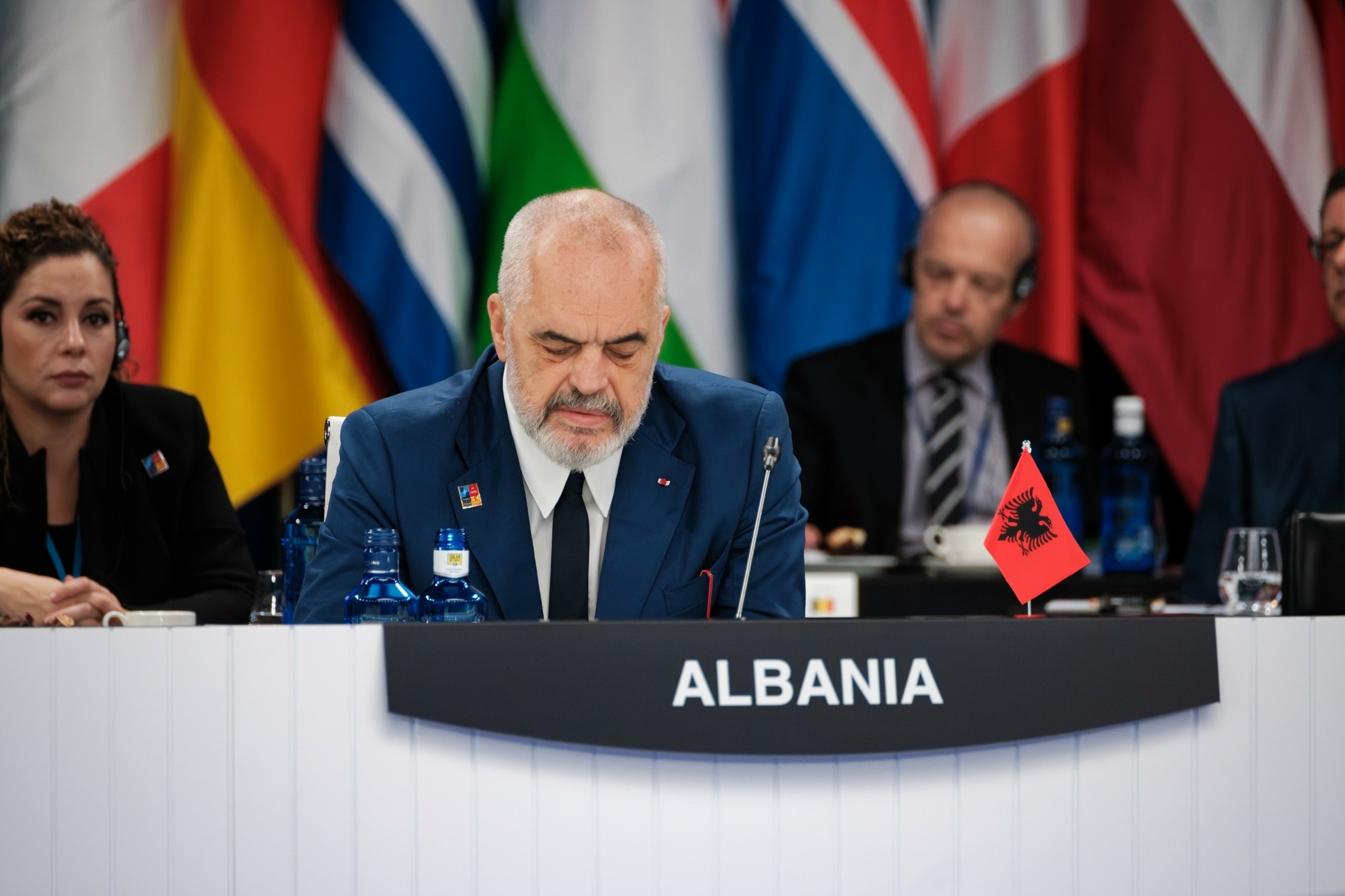 Η Αλβανία με την Ιταλία είχαν στήσει λαθρεμπόριο εμβολίων για τον κορονοϊό 