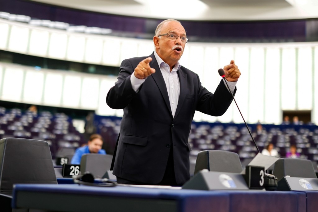 “Πόλεμος” Παπαδημούλη και Επιτροπής PEGA για την επίσκεψη στην Ελλάδα για τις υποκλοπές – “Να ζητήσετε συγγνώμη”