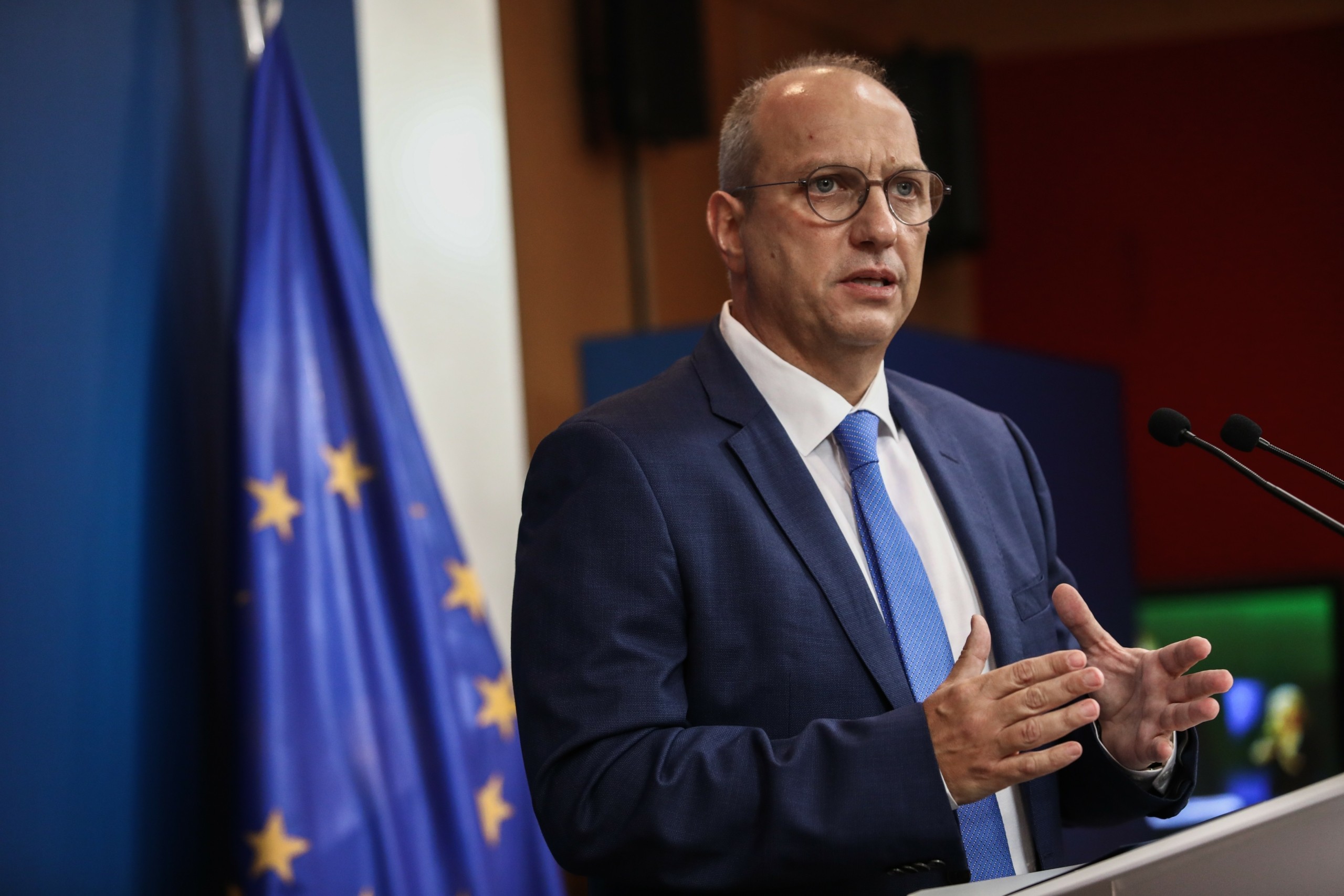 “Η Διεθνής Κοινότητα υποστηρίζει την Ελλάδα” – Μήνυμα Οικονόμου για τις τουρκικές προκλήσεις (vid)