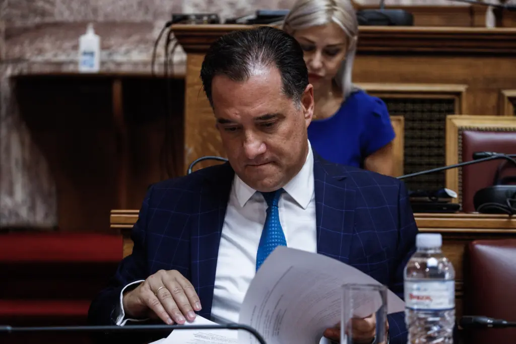 Γεωργιάδης για σούπερ μάρκετ – “Παράνομο να κρατούν ίδια τιμή και να μειώνουν την ποσότητα”