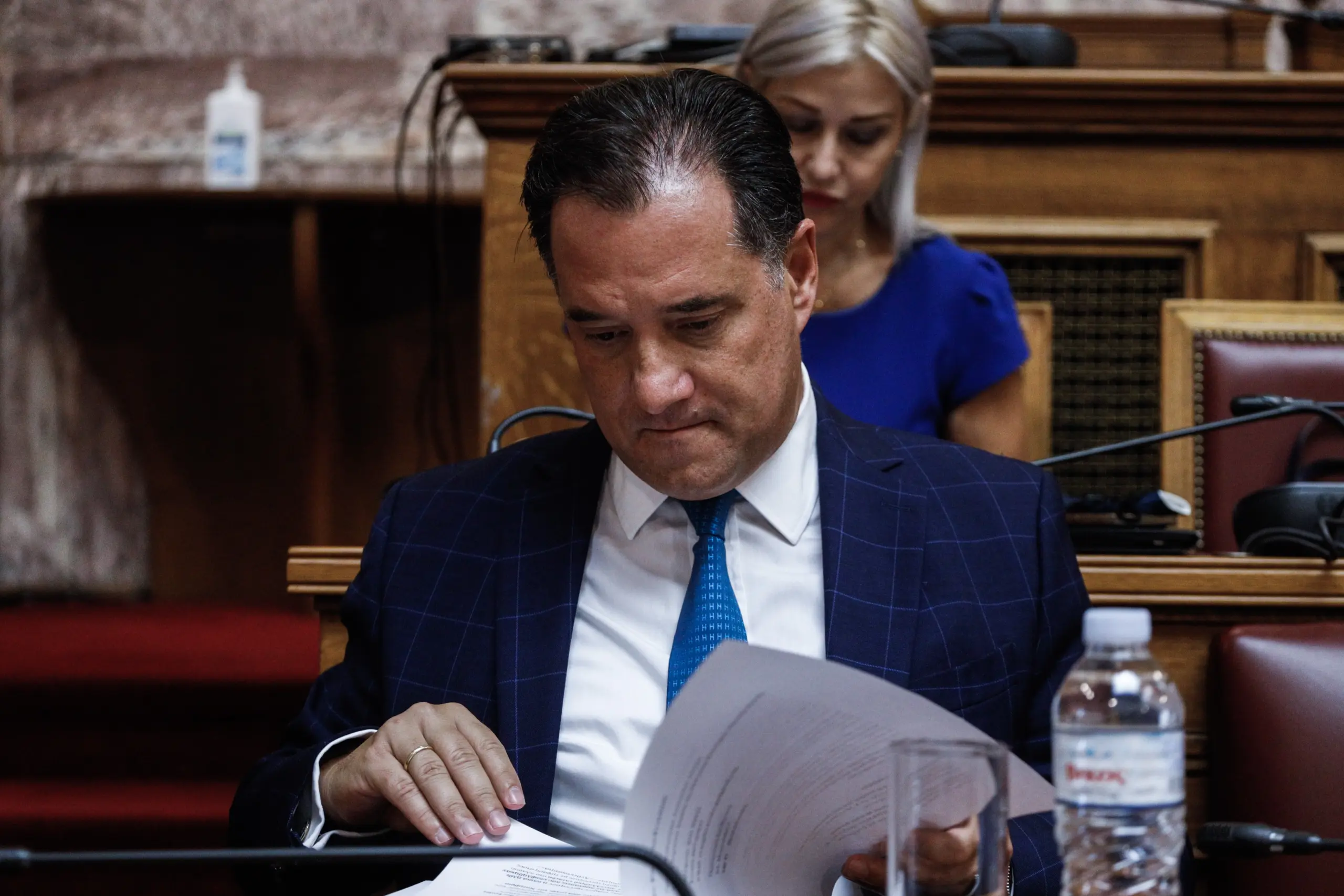 Γεωργιάδης για σούπερ μάρκετ – “Παράνομο να κρατούν ίδια τιμή και να μειώνουν την ποσότητα”