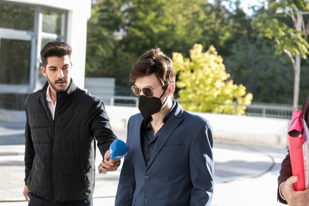 Ενοχή του Μένιου Φουρθιώτη για δύο πλημμελήματα ζήτησε ο Εισαγγελέας για την υπόθεση των “στημένων επιθέσεων”