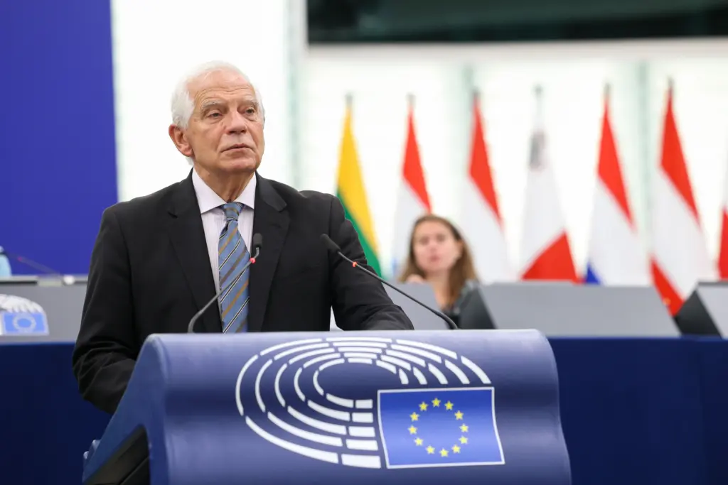 Ξεκάθαρο μήνυμα της ΕΕ για την απομόνωση της Ρωσίας σε διεθνές επίπεδο (vid)