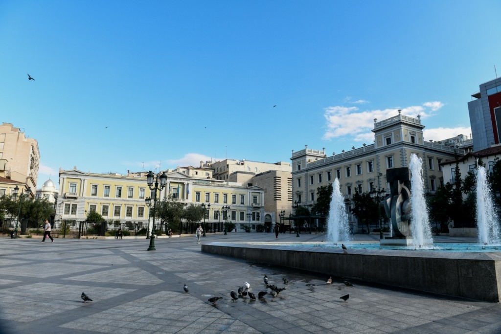 Προ των πυλών οριζόντια μείωση στα τέλη του δήμου Αθηναίων κατά 5%