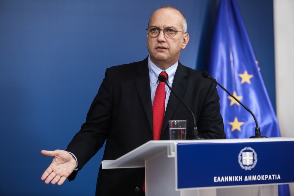 Ο Οικονόμου χαρακτηρίζει “μυθεύματα” τα περί υποκλοπών – Σφοδρή επίθεση σε ΣΥΡΙΖΑ