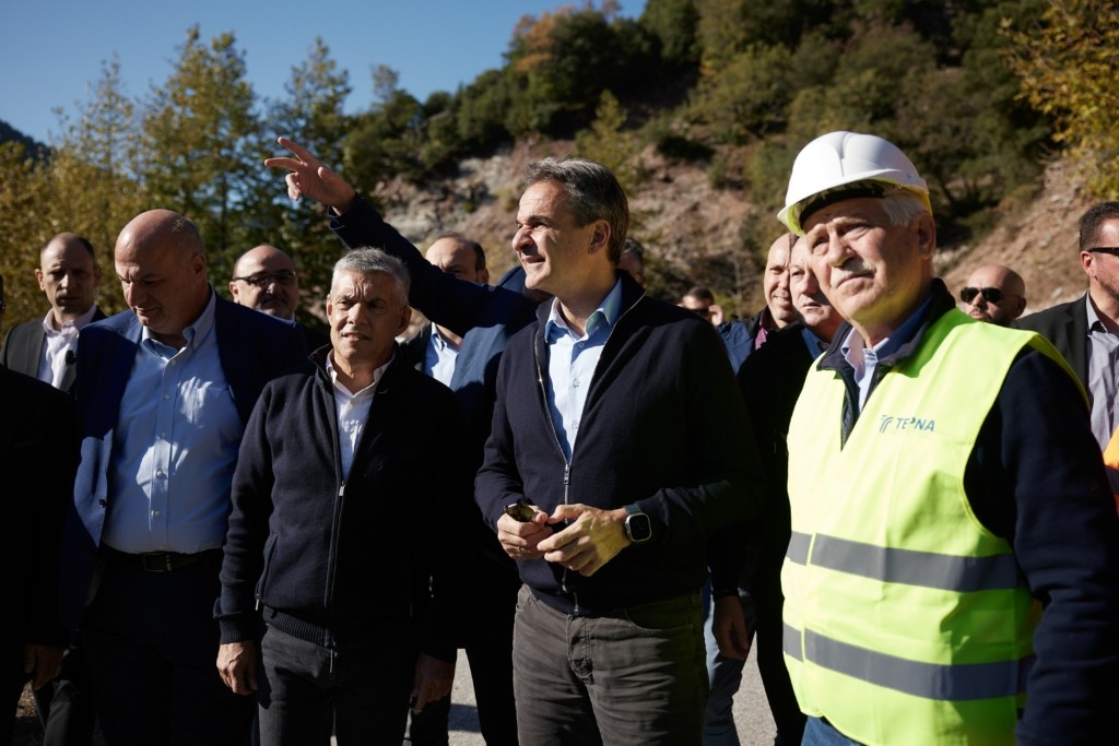 “Για εμάς δεν υπάρχει ξεχασμένη γωνιά της Ελλάδας” – Το μήνυμα Μητσοτάκη για τις επαρχιακές πόλεις