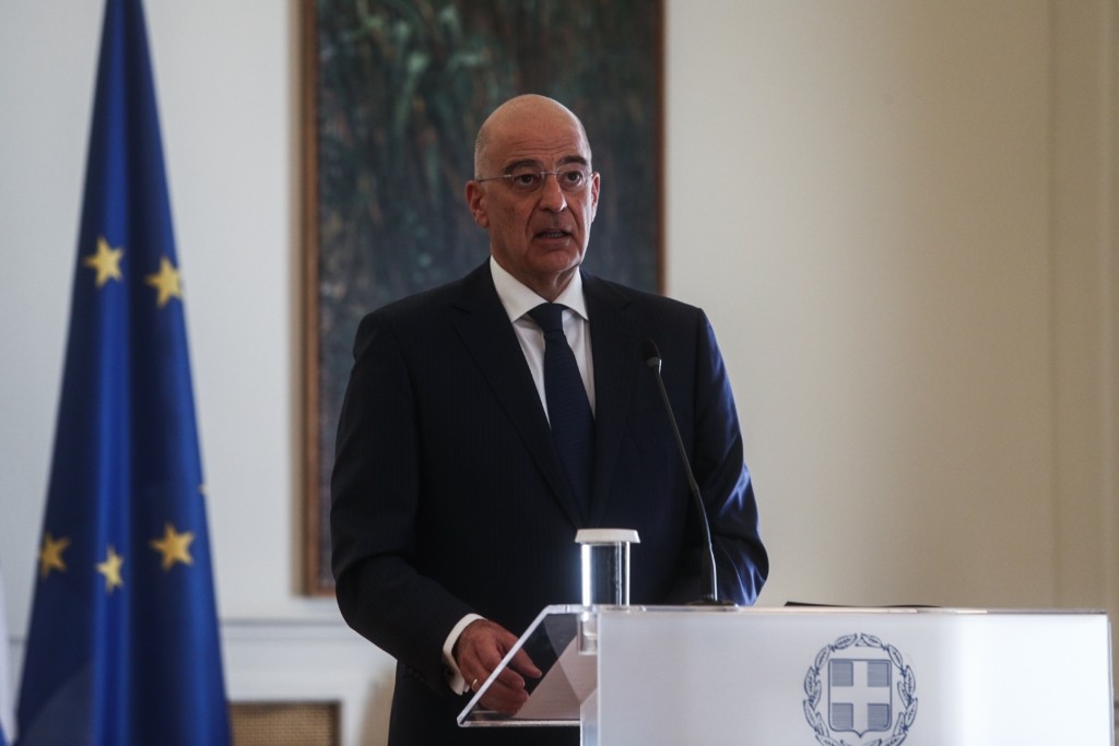 Ο Δένδιας συνδέει τον πόλεμο στην Ουκρανία με τις τουρκικές προκλήσεις – “Η Άγκυρα υιοθετεί τις ρωσικές μεθόδους”