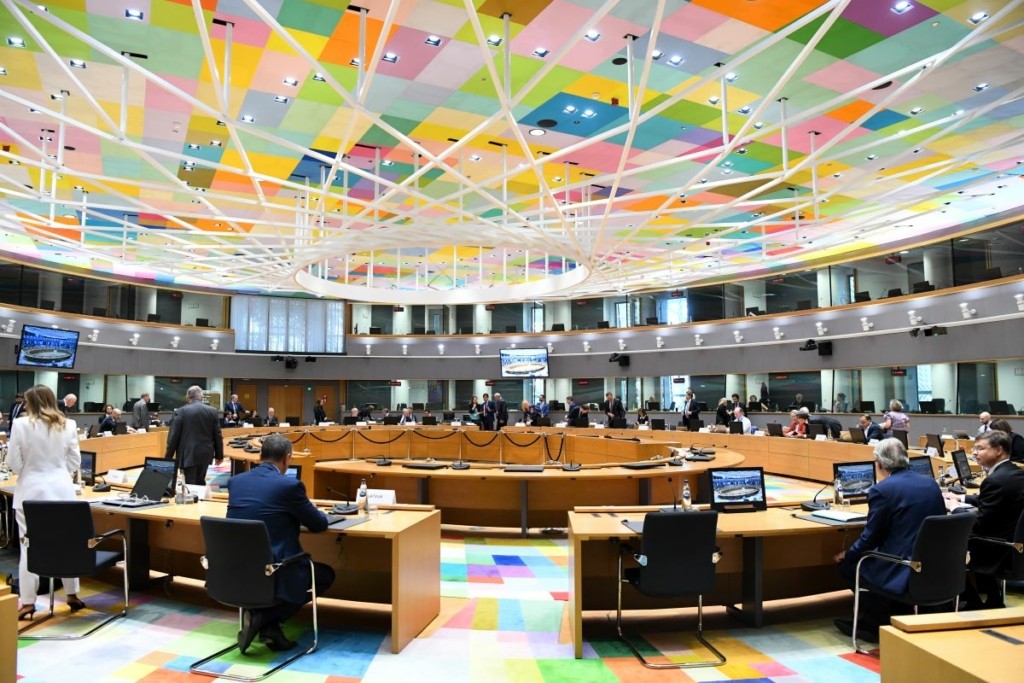 To Eurogroup “τελειώνει” τα οριζόντια μέτρα για την ενεργειακή κρίση – “Θα στοχεύσουμε στις ευπαθείς ομάδες”