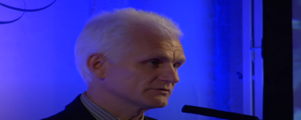 Συγκινεί η σύζυγος του νομπελίστα κρατούμενου Άλες Μπιαλιάτσκι – “Του έστειλα τηλεγράφημα, ελπίζω να μάθει ότι βραβεύτηκε”