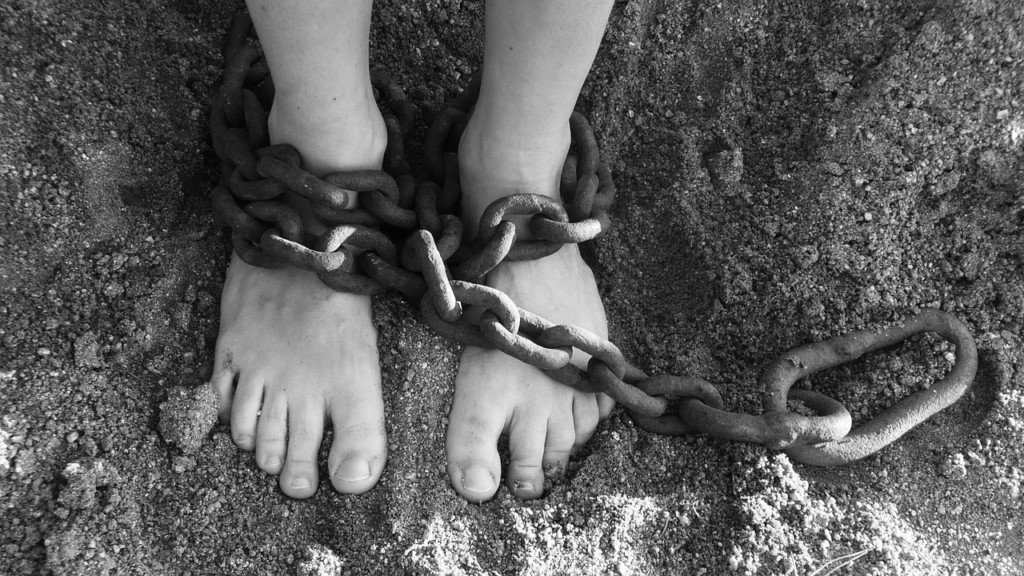 Εφιάλτης στη Θεσσαλονίκη – Κρατούσαν επτά πρόσφυγες κρατούμενους για δύο εβδομάδες και τους χτυπούσαν