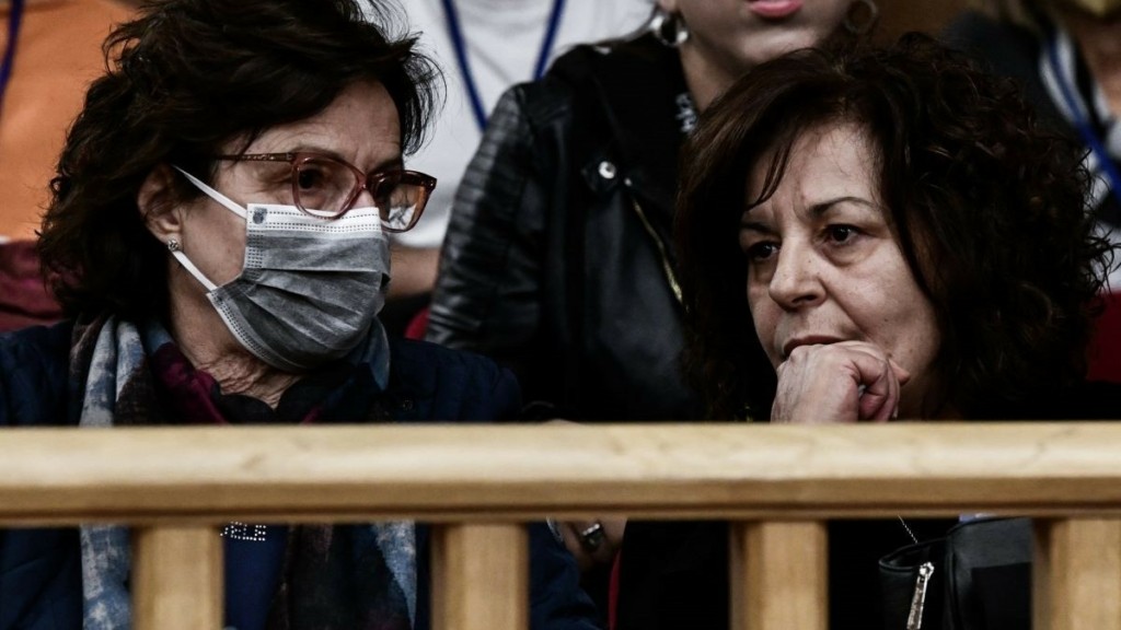 Συγκλονίζει ο αστυνομικός για τη νύχτα της δολοφονίας του Φύσσα – “Ο Παύλος μου είπε με μαχαίρωσε και έδειξε τον Ρουπακιά”