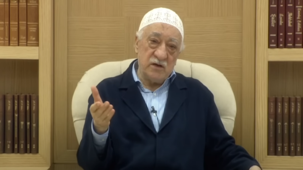 Πάνω από 500 συλλήψεις ατόμων για φερόμενες σχέσεις με το δίκτυο του Φετουλάχ Γκιουλέν