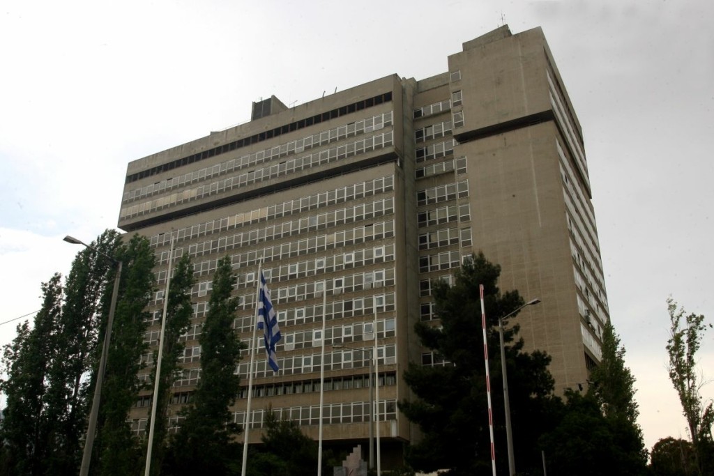 Το υπουργείο Προστασίας του Πολίτη διαψεύδει τον ΣΥΡΙΖΑ – “Δεν ενημερώσαμε για στέλεχός του που μιλούσε με τη 12χρονη”