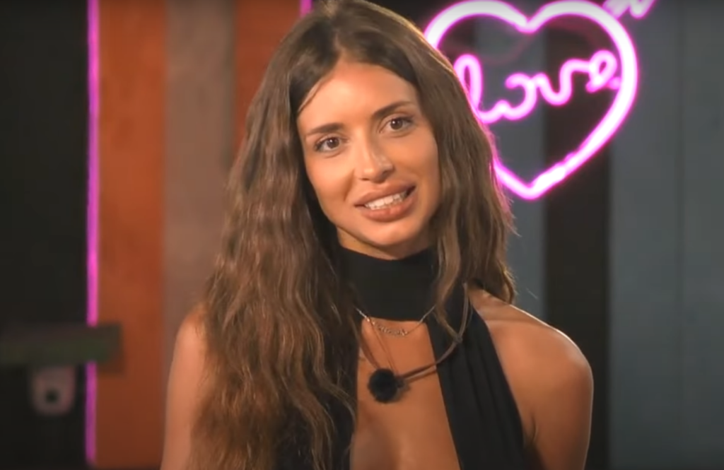 Το Instagram της παίκτριας – έκπληξη του Love Island – Ποια είναι η Ιωάννα Τζανή (pics)