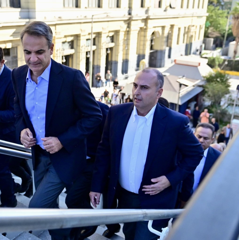 Ο Γιώργος Καραγιάννης στα εγκαίνια του Μετρό στον Πειραιά (pics)
