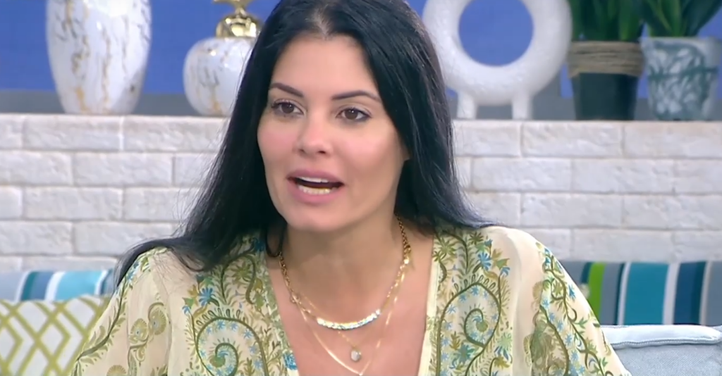 “Είπαν ότι έπαιρνα φάρμακα για να χάσω κιλά” – Η Μαρία Κορινθίου κινείται νομικά για τα “fake” δημοσιεύματα (vid)