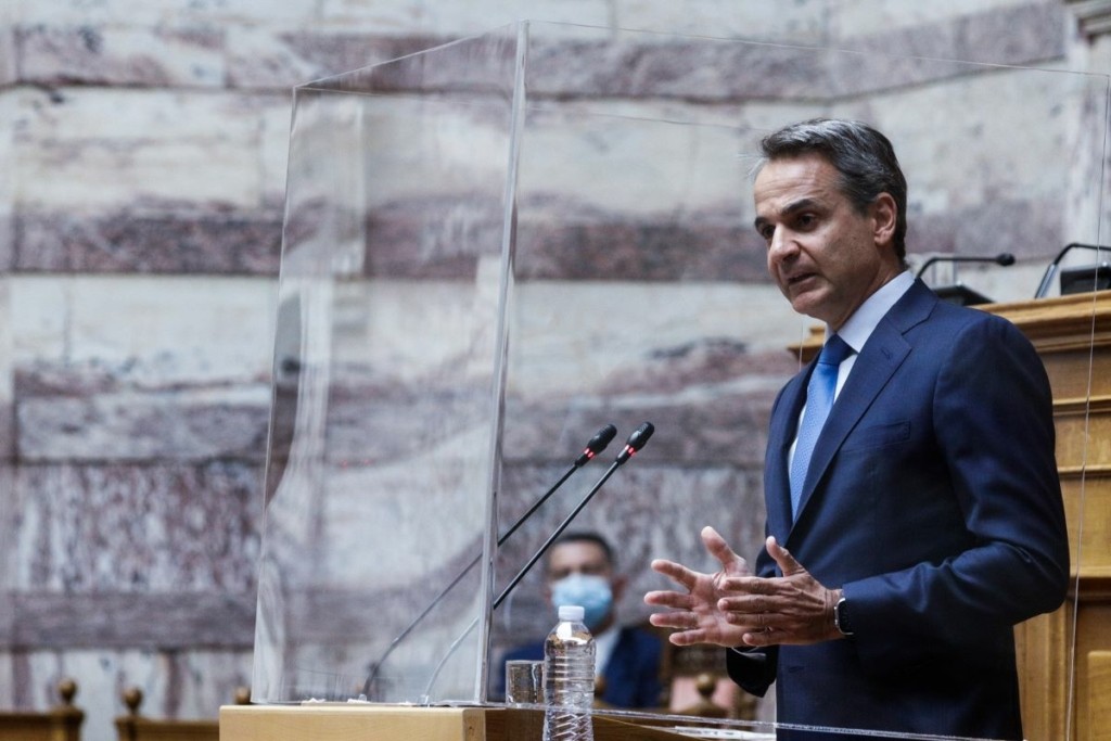 “Μετριοφροσύνη” ζήτησε ο Μητσοτάκης από τους βουλευτές της ΝΔ – “Δεν είναι καιρός για πανηγυρισμούς, έρχονται δύσκολα”