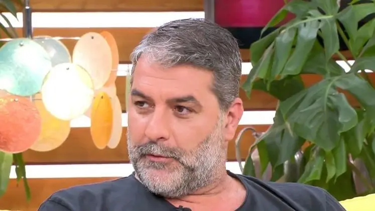 Βασίλης Μπισμπίκης: “Άνθρωπος είναι, συμβαίνουν συχνά τέτοια περιστατικά” – Τι είπε η θεία του για το τροχαίο