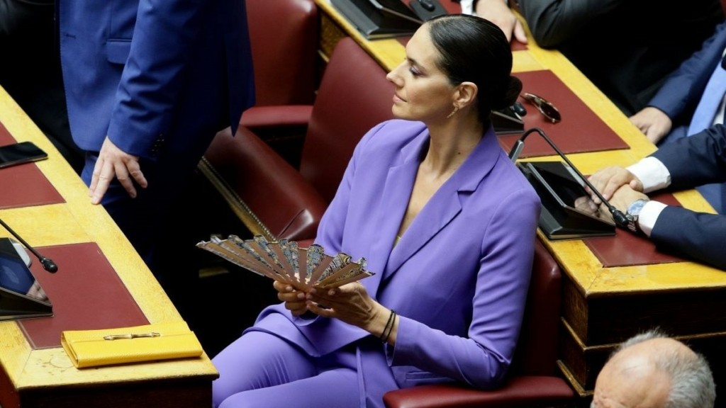 Η πρώτη αντίδραση της Νόνης Δούνια μετά τη λιποθυμία – “Ως μία από τις πολλές multitaskers μαμάδες, ίσως υπερέβαλα”