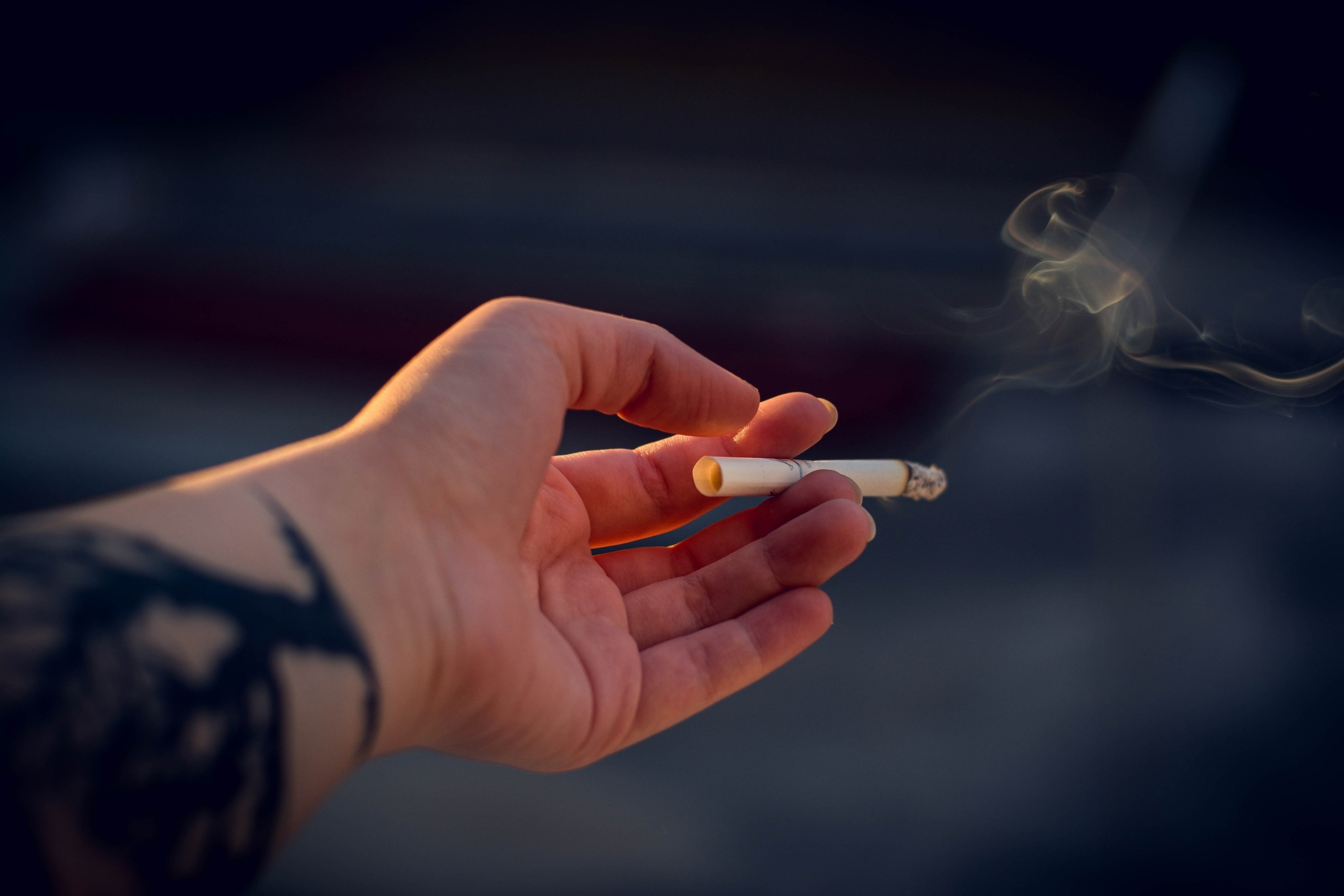 Όσοι κόψουν το κάπνισμα πριν τα 35 είναι σαν να μην κάπνισαν ποτέ – Τι αναφέρει η έρευνα