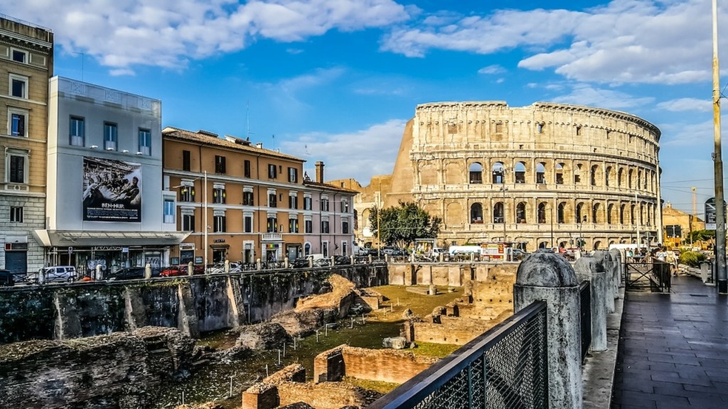 Η Ιταλία τάσσεται υπέρ της ενίσχυσης των νόμιμων οδών εισόδου των μεταναστών στην Ευρώπη