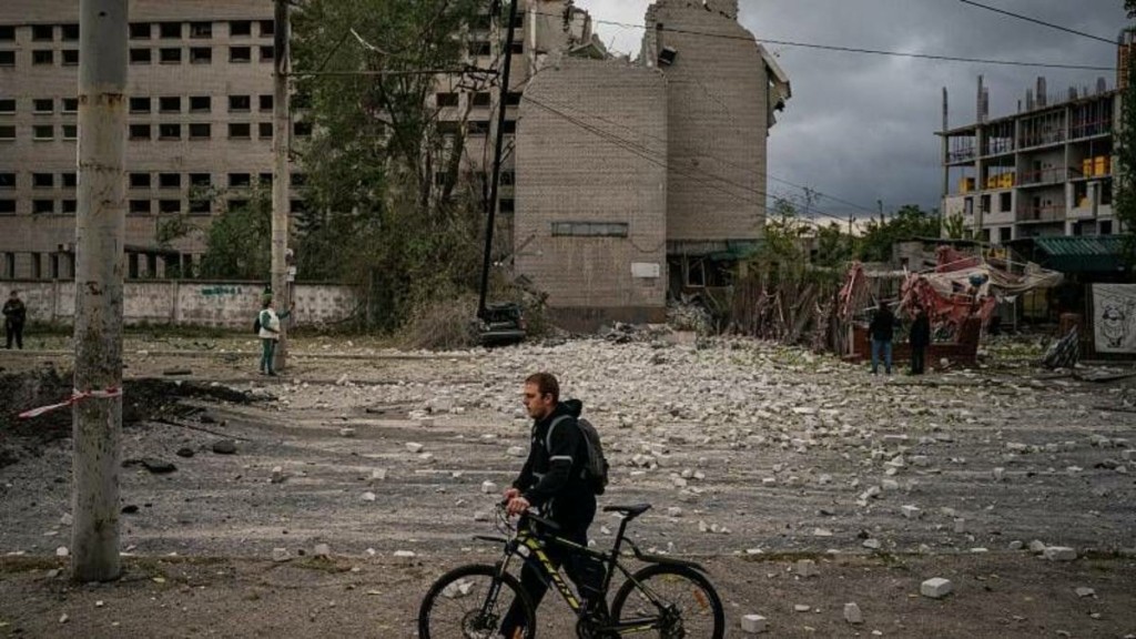 Τέλος του πολέμου στην Ουκρανία έως το καλοκαίρι “βλέπει” ο Βρετανός ιστορικός Κέρσοου