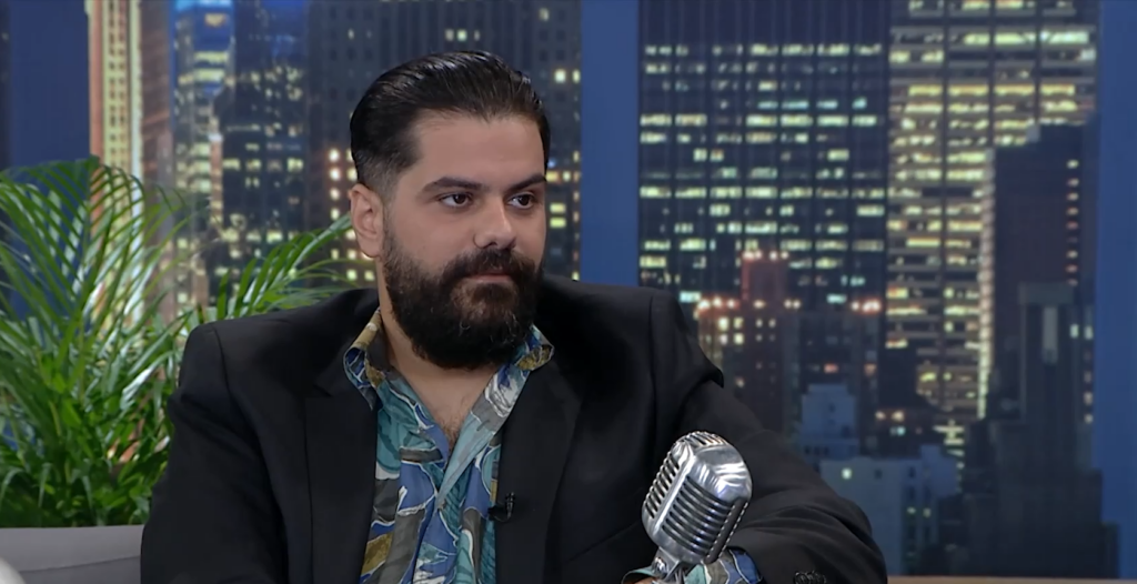 “Έφτασα στα πρόθυρα της κατάθλιψης” – Η ολοκληρωτική αλλαγή του Θανάση Πασσά (vids)