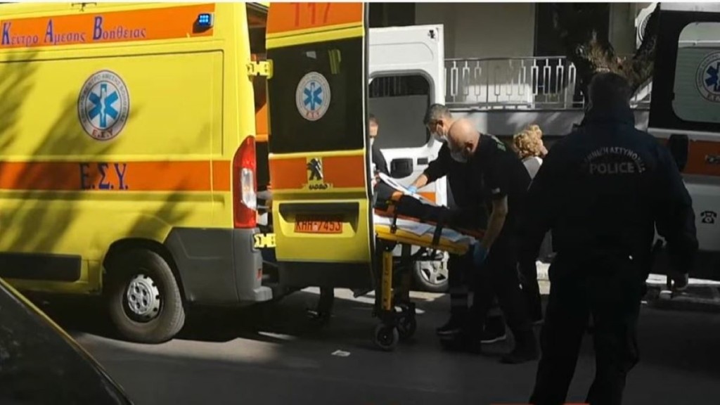 Νεαρός έπεσε από τον 5ο όροφο πολυκατοικίας στη Θεσσαλονίκη (pics&vid)