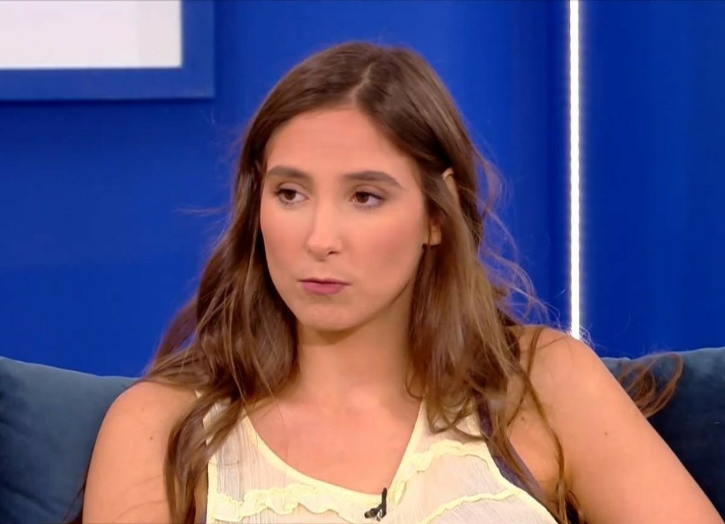 Ποια είναι η Φωτεινή Αθερίδου – Ο ρόλος στη “Μουρμούρα” και ο γάμος της με τον Κωνσταντίνο Μαγκλάρα (pics&vid)