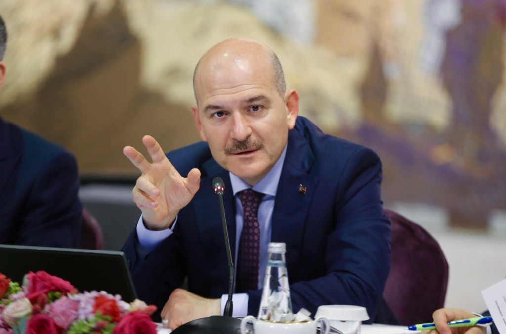 Ξεκάθαρη απάντηση της Αθήνας στον Σοϊλού – “Έχουμε μέτωπο με την τρομοκρατία, δεν θα δεχόμασταν τρομοκράτες”