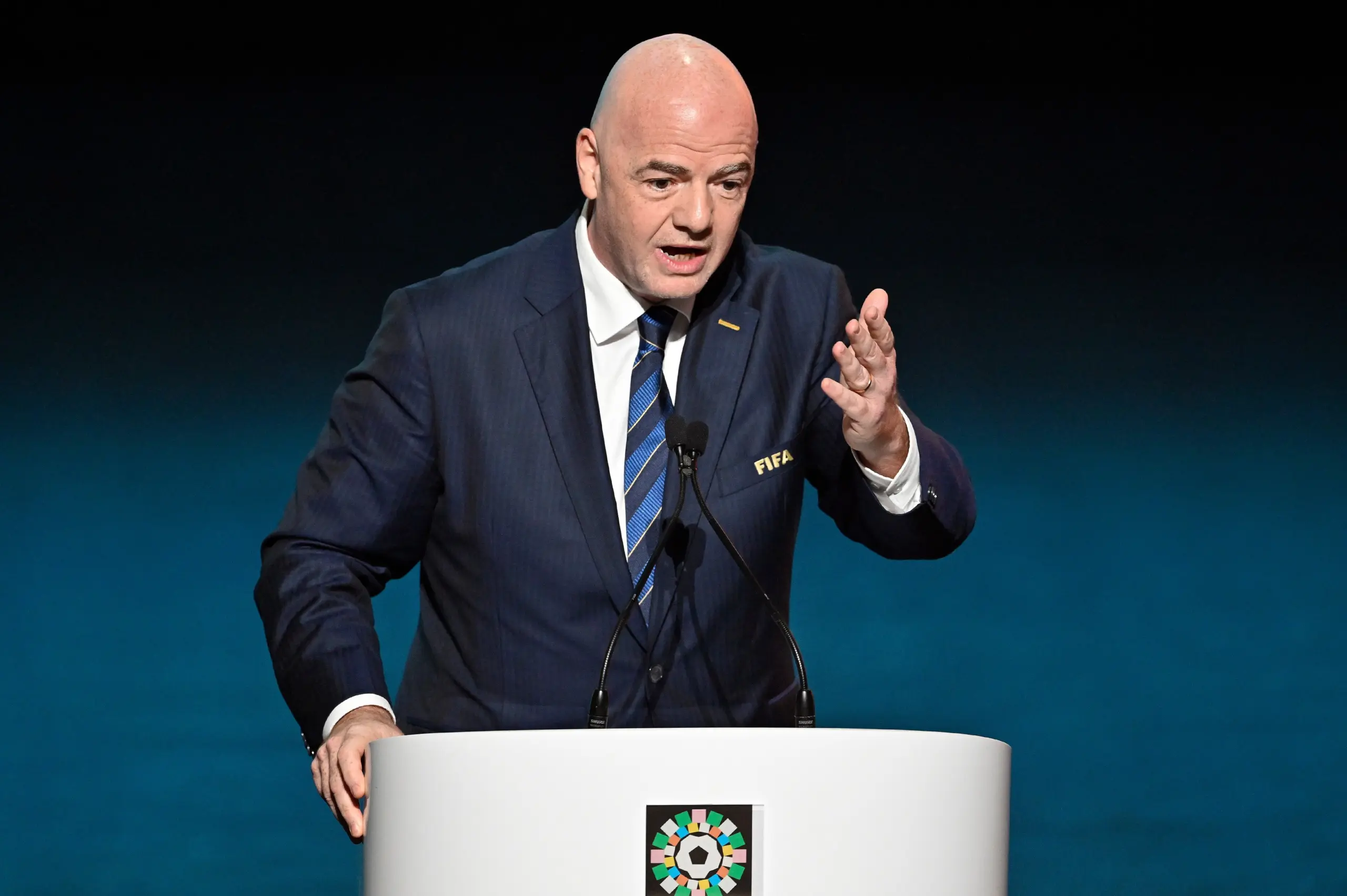Ο πρόεδρος της FIFA κατηγόρησε τη Δύση για υποκρισία – “Σήμερα νιώθω Άραβας, gay, μετανάστης εργάτης”
