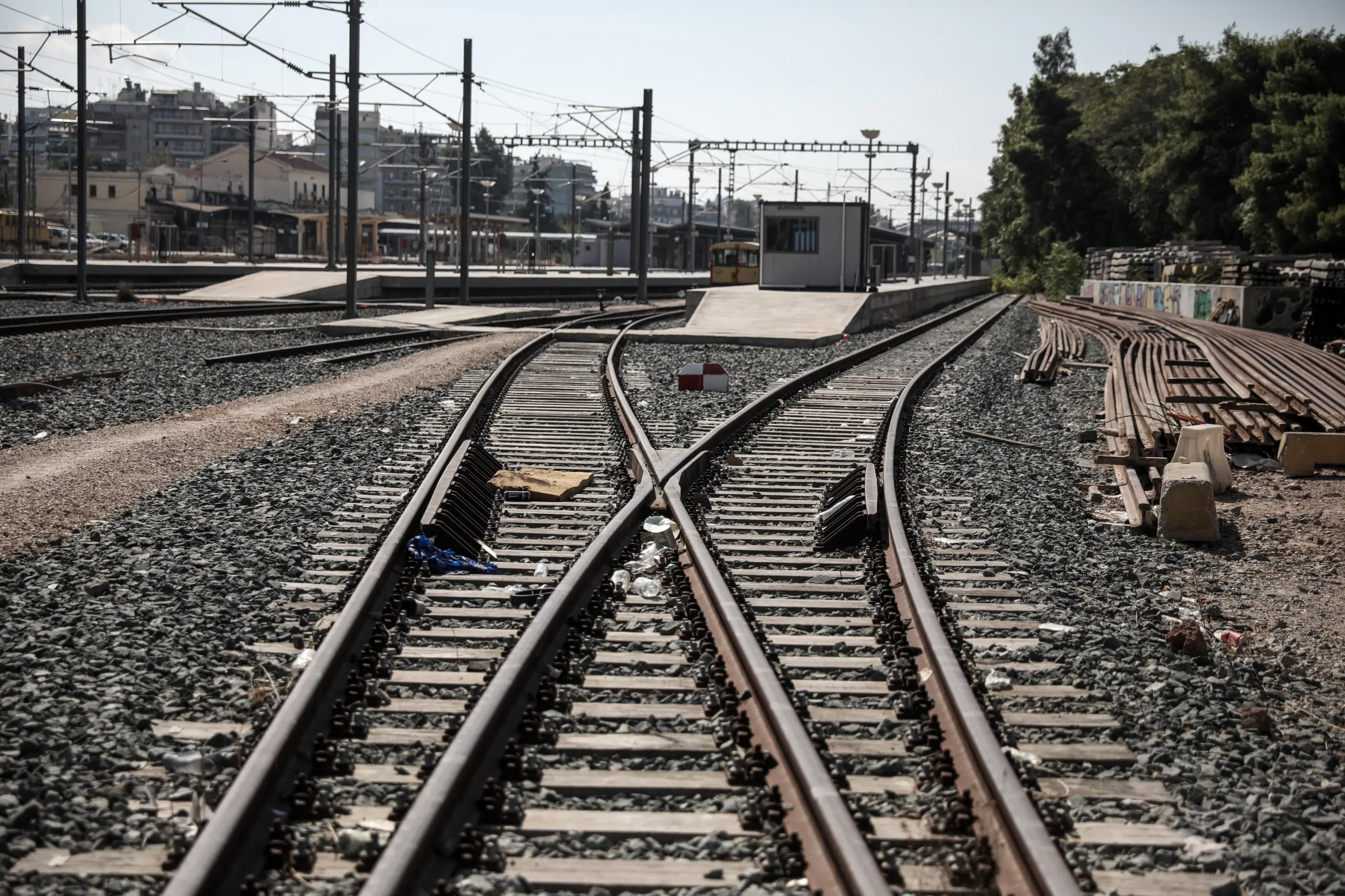 Σε τροχιά υλοποίησης το σιδηροδρομικό έργο Αίγιο – Ρίο – Οι σταθμοί που θα κατασκευαστούν