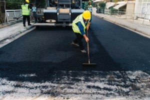 Θεσσαλονίκη: Σήμερα η ασφαλτόστρωση της οδού Εγνατίας