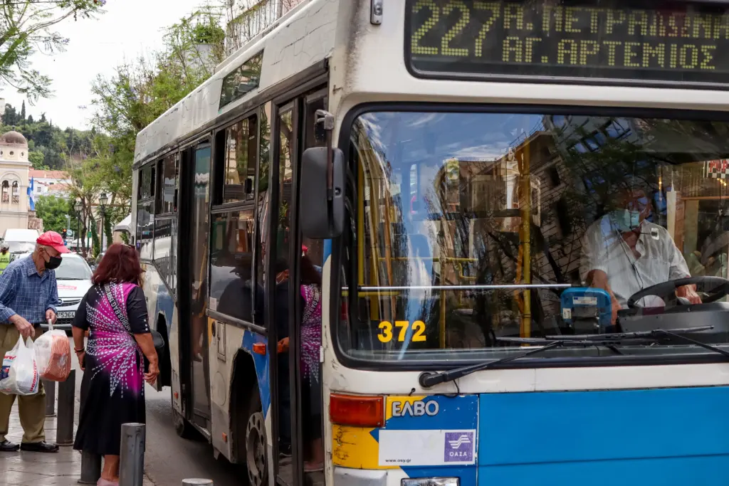 Σε πιλοτική λειτουργία ο ψηφιακός “βοηθός” του ΟΑΣΑ – Ανταλλάσσει μηνύματα με τους επιβάτες (pic)