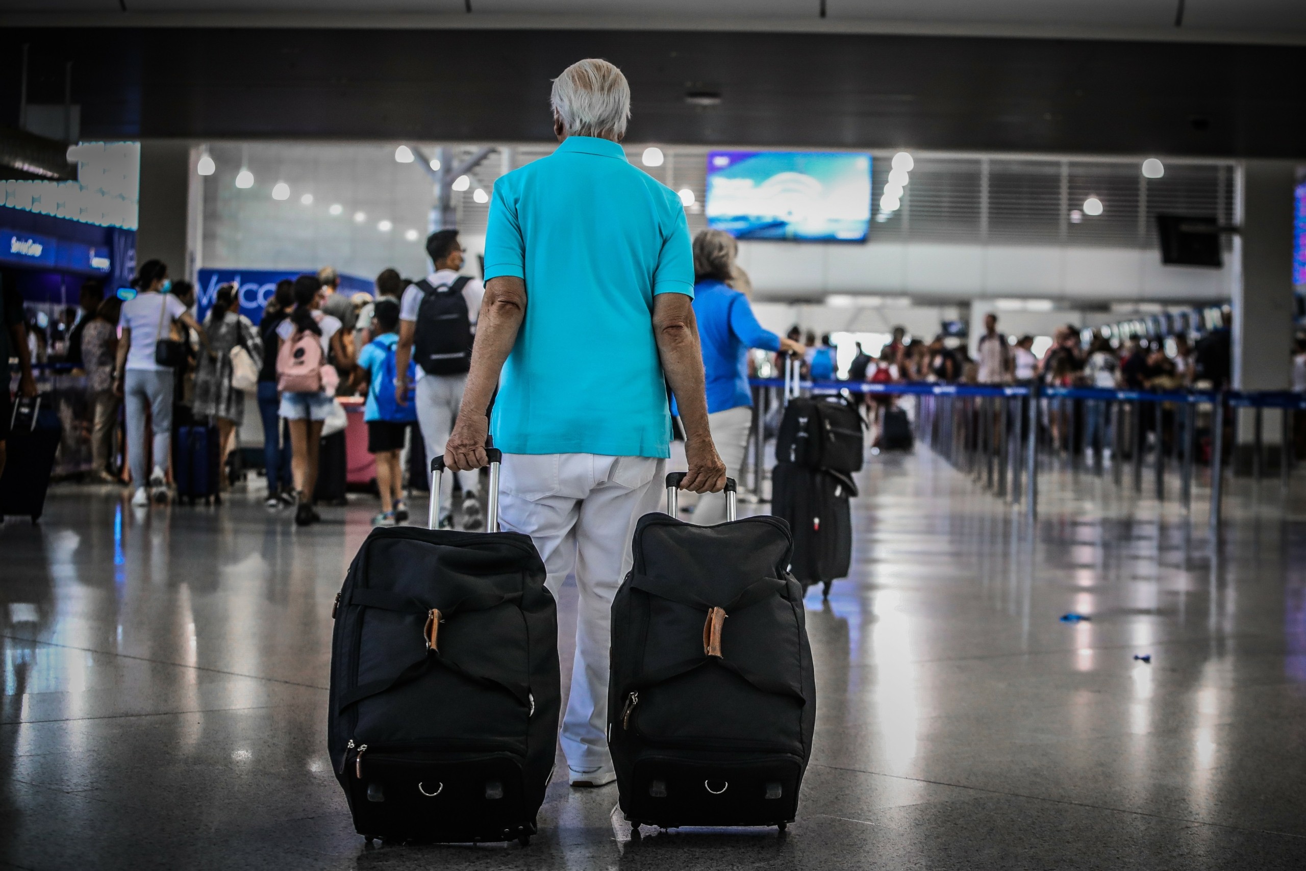 Αλλαγές στο αεροδρόμιο Ελευθέριος Βενιζέλος – Ανακλινόμενες μπάρες θα χρεώνουν τους οδηγούν που καθυστερούν