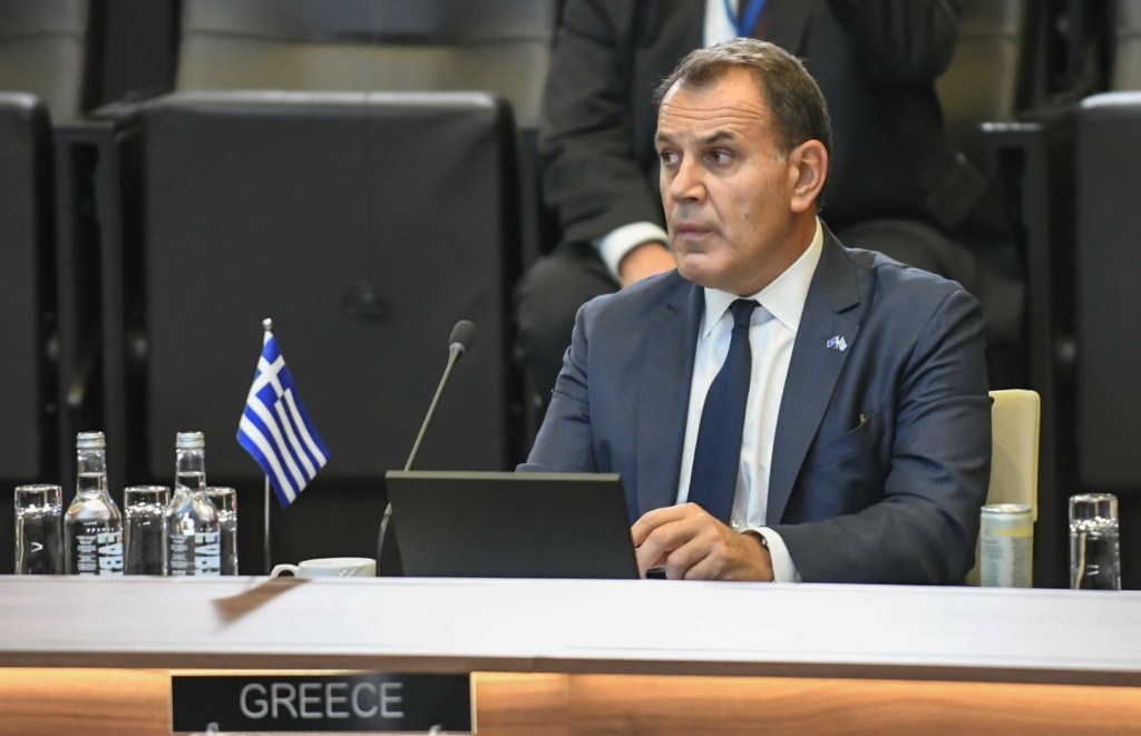 Ο Παναγιωτόπουλος ξεκαθαρίζει πως η Ελλάδα βρίσκεται στο πλευρό των Ουκρανών