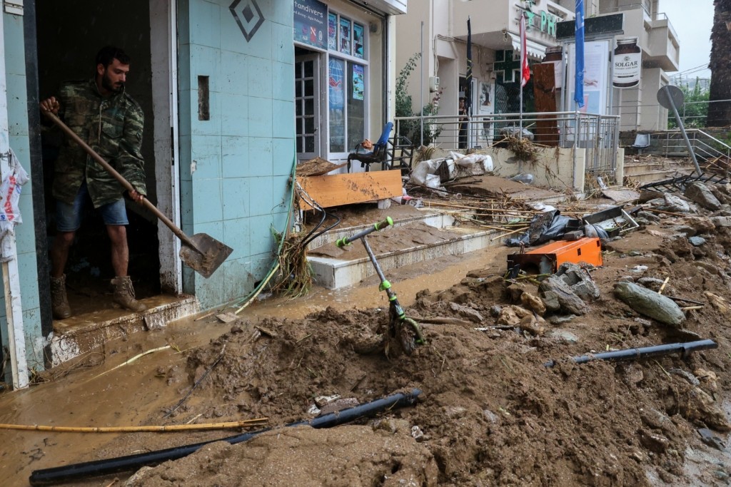 Νέο μήνυμα 112 σε Δυτική Ελλάδα, Ιόνιο και Μεσσηνία για επικίνδυνα καιρικά φαινόμενα (pic)
