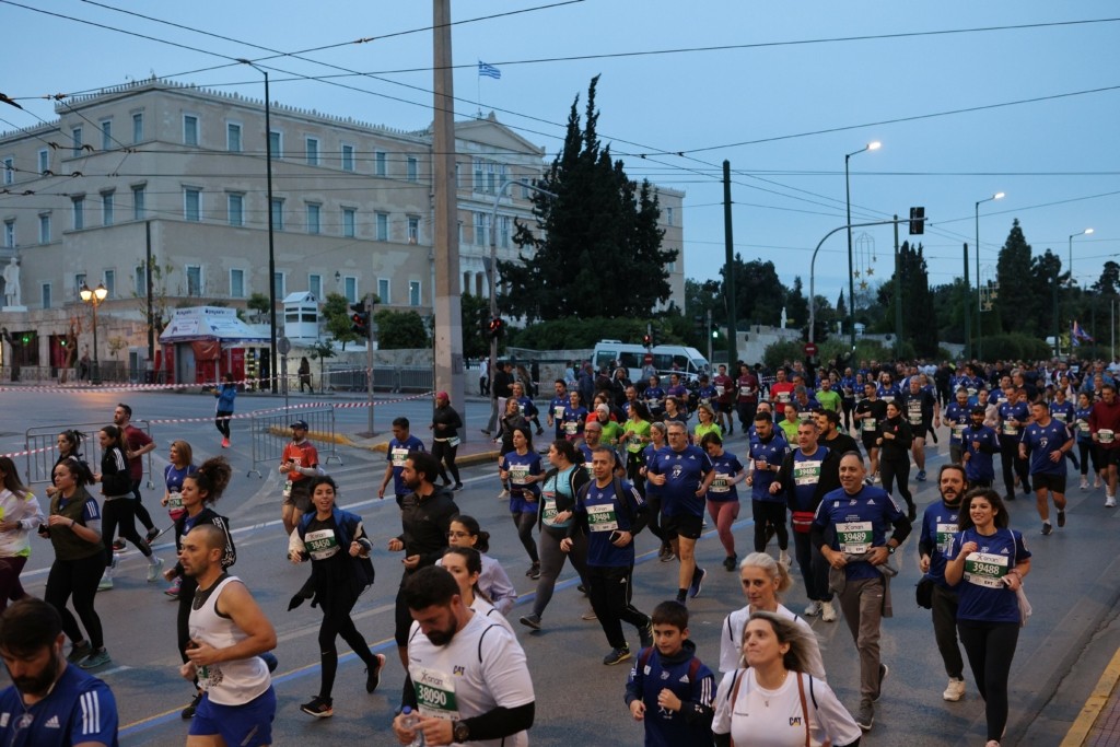 Κίνηση ΤΩΡΑ – Χάος στους δρόμους της Αθήνας – Που εντοπίζονται τα προβλήματα (pics)
