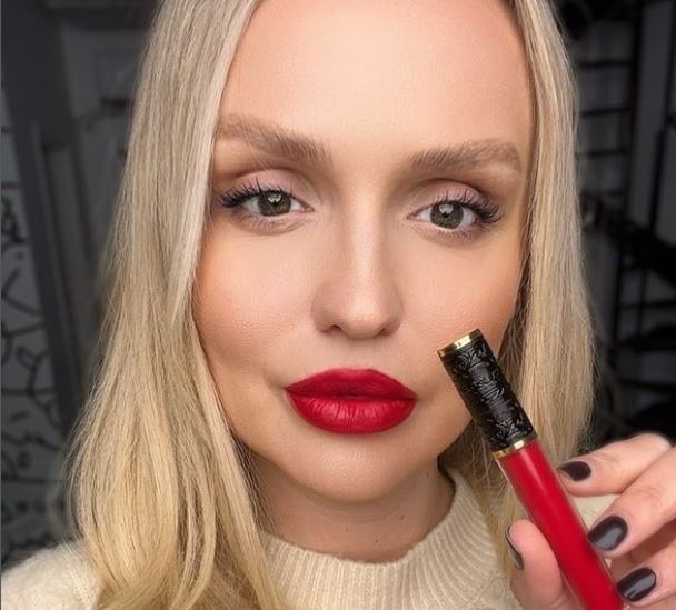 Θλίψη στον χώρο της ομορφιάς – Πέθανε η make up artist Βικτώρια Γκρόσου