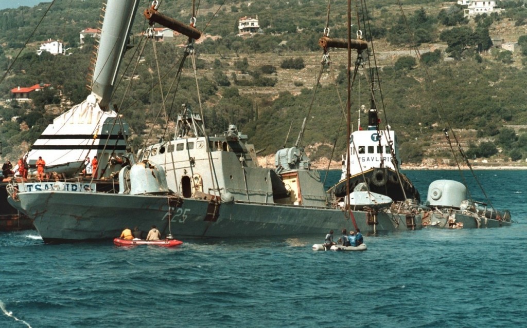 Σαν σήμερα, 4 Νοεμβρίου – Το πλοίο “Σάμαινα” εμβολίζει και βυθίζει την πυραυλάκατο “Κωστάκος”
