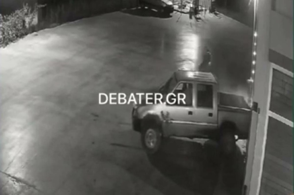 Βίντεο ντοκουμέντο από τη διάρρηξη βενζινάδικου στη Θεσσαλονίκη – Μπούκαραν με… φορτηγάκι