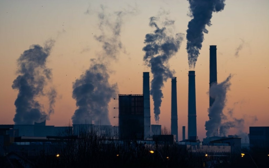 Η ατμοσφαιρική ρύπανση προκάλεσε το 2020 τουλάχιστον 238.000 θανάτους Ευρωπαίων