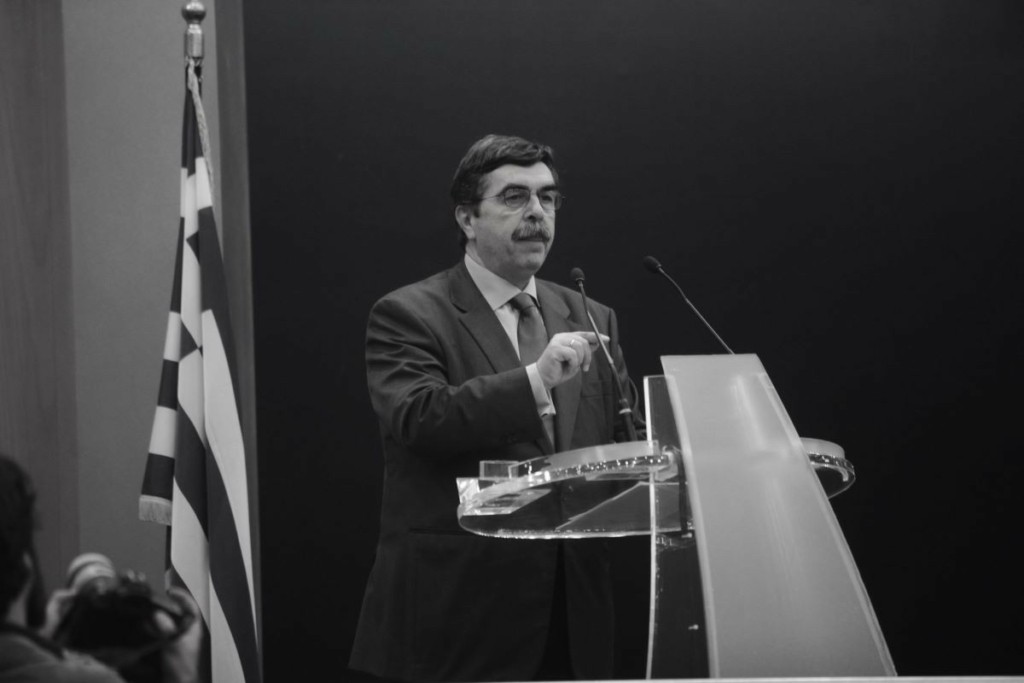 Το DEBATER αποχαιρετά τον πρωτεργάτη του, Αντώνη Σκυλλάκο