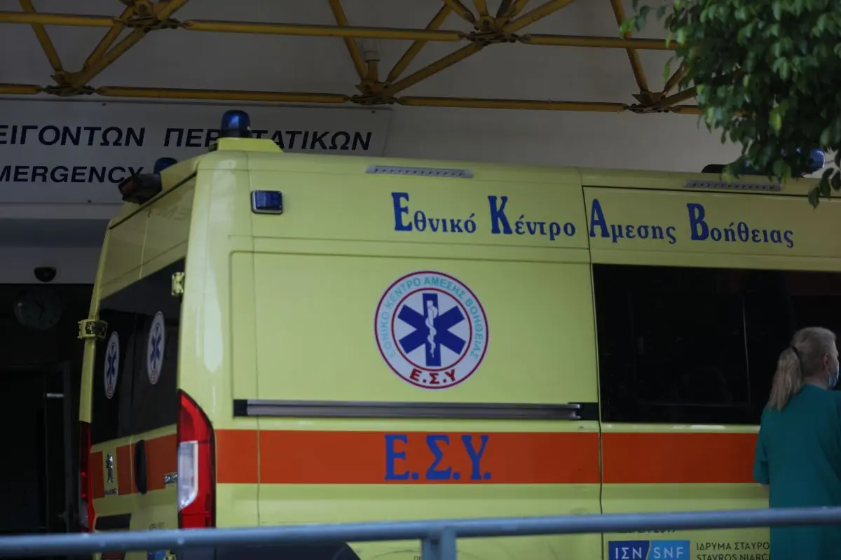 Χανιά: Έκλεψαν τηλεόραση από το ΕΚΑΒ την ώρα που οι διασώστες διαχειρίζονταν περιστατικό