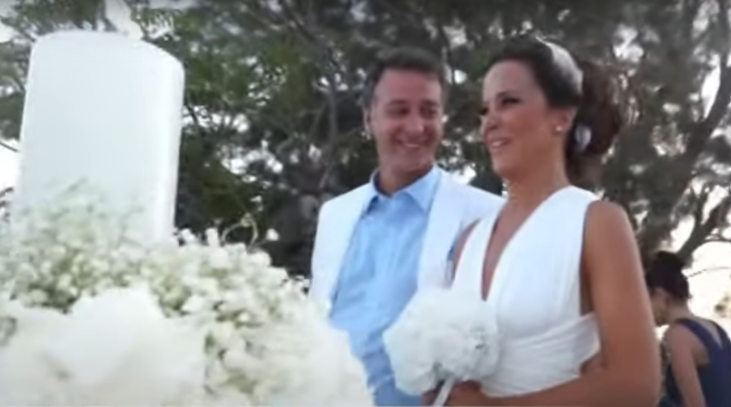 Χώρισε η Ελιάνα Χρυσικοπούλου με τον Νικόλα Φαράκλα μετά από εννέα χρόνια γάμου (vid)