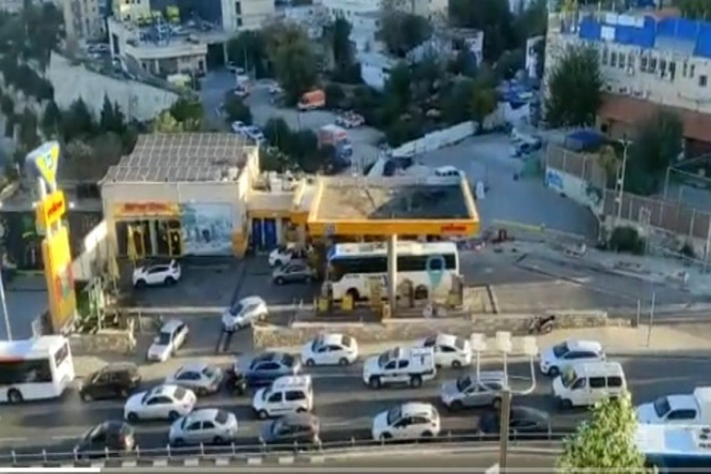 Δύο εκρήξεις σε στάσεις λεωφορείων στην Ιερουσαλήμ – Τουλάχιστον εννέα οι τραυματίες (vids)